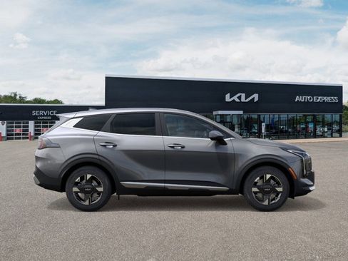 New 2026 Kia Sportage LX image 7