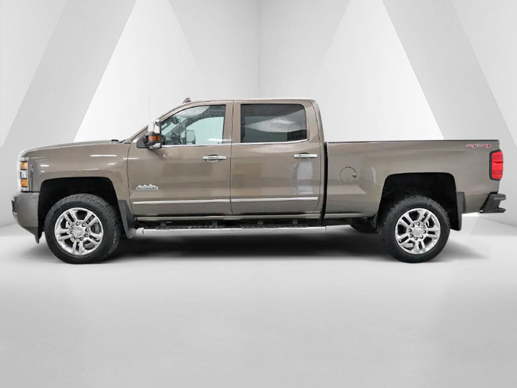 Used 2015 Chevrolet Silverado 2500 High Country w/ High Country Premium Package AWD/4WD image 5
