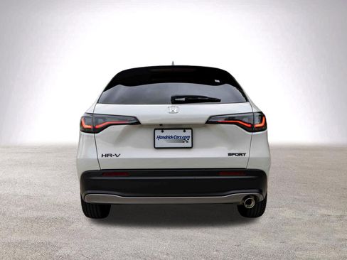 Used 2026 Honda HR-V Sport image 8