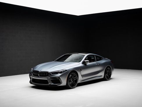 Used 2022 BMW M8 Competition w/ M Carbon Exterior Package AWD/4WD image 4