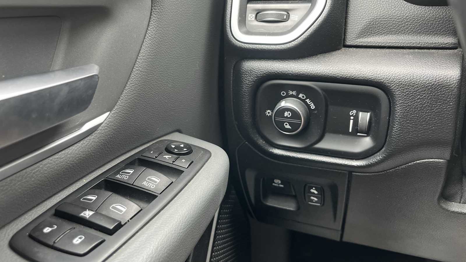 Used 2020 RAM 1500 Big Horn AWD/4WD image 27