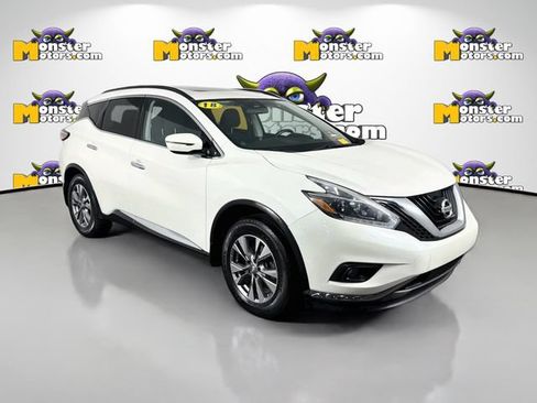 Used 2018 Nissan Murano SV AWD/4WD image 3