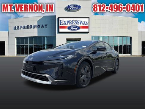 Used 2024 Toyota Prius Prime FWD image 2