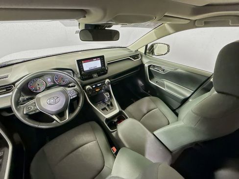 Certified 2019 Toyota RAV4 XLE w/ Convenience Package AWD/4WD image 24