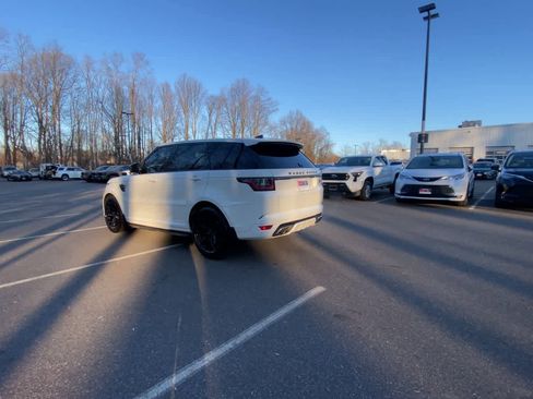 Used 2020 Land Rover Range Rover Sport SVR image 12