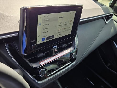 Used 2025 Toyota Corolla SE image 19