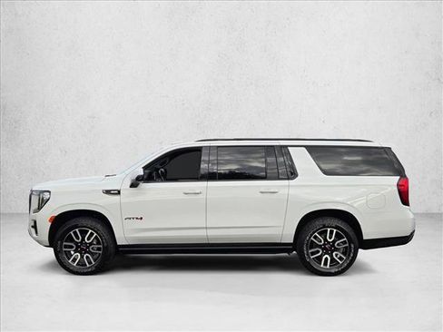 Used 2021 GMC Yukon XL AT4 w/ AT4 Premium Plus Package image 9