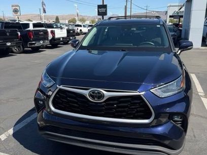 Used 2020 Toyota Highlander XLE