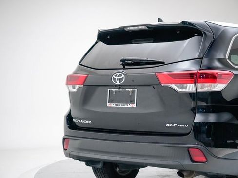 Used 2019 Toyota Highlander XLE image 13