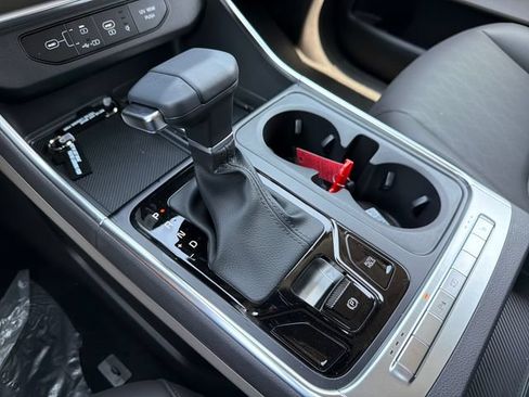 New 2027 Kia Carnival EX FWD image 15