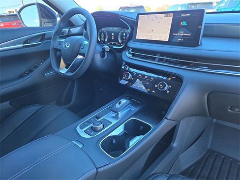 Used 2025 INFINITI QX60 Luxe image 17