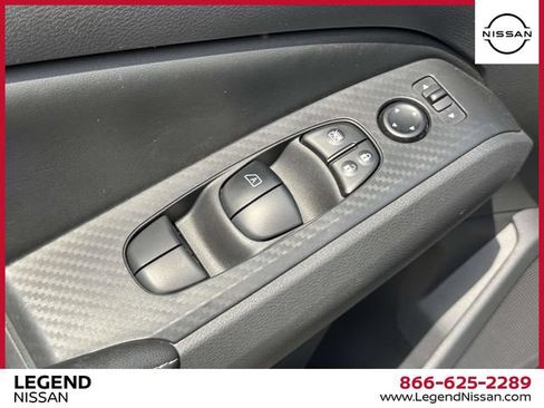 Used 2024 Nissan Altima 2.5 SV FWD image 15