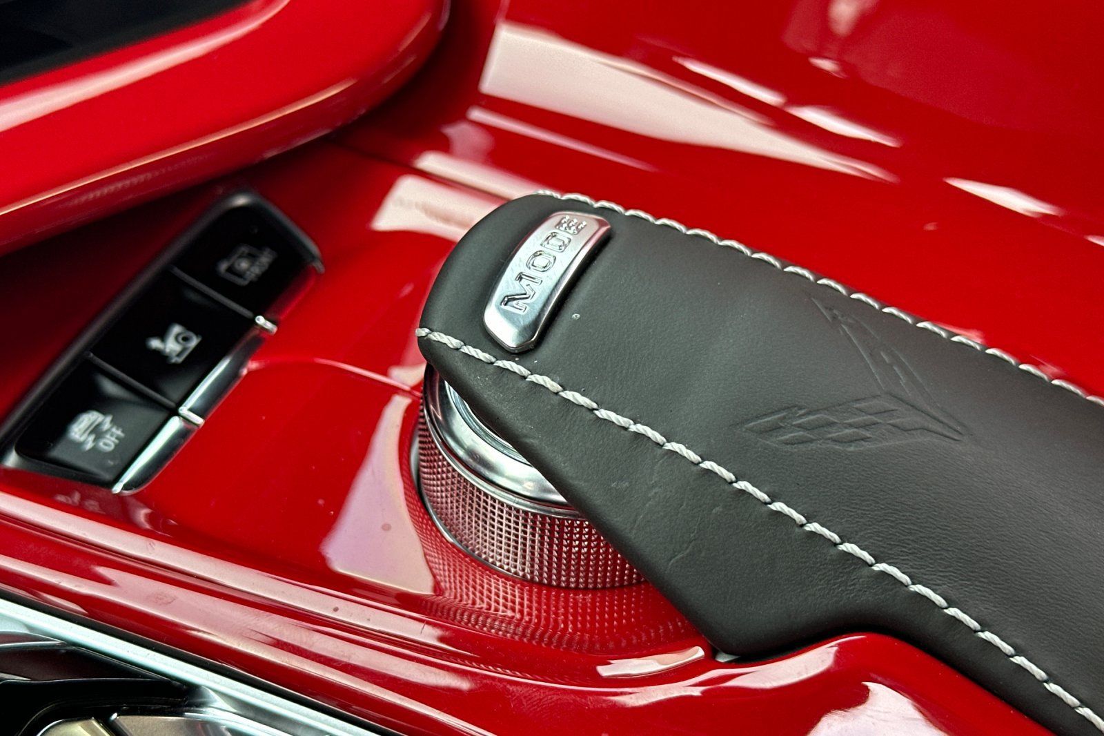 Used 2022 Chevrolet Corvette Stingray Premium Cpe w/ Z51 Performance Package RWD image 29