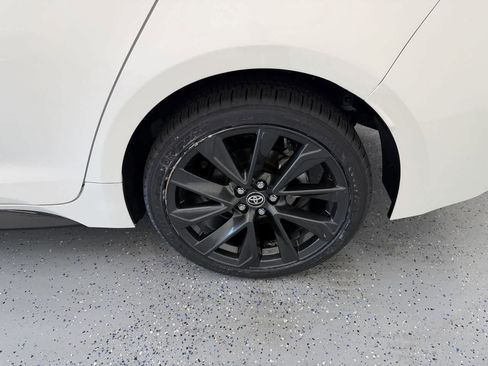Used 2025 Toyota Corolla SE FWD image 24