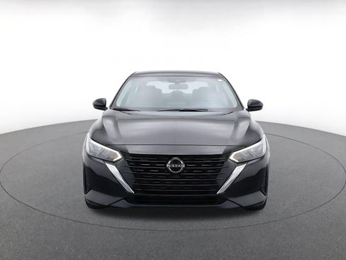 Used 2025 Nissan Sentra SV FWD image 2