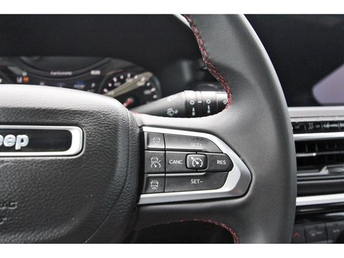 Used 2023 Jeep Compass Trailhawk AWD/4WD image 24