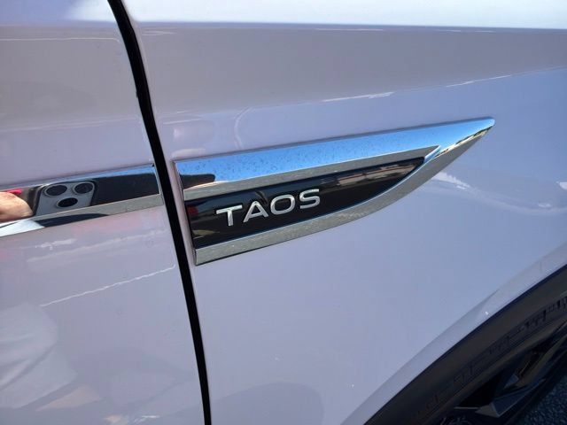 Used 2023 Volkswagen Taos SE w/ Black Wheel Package FWD image 32