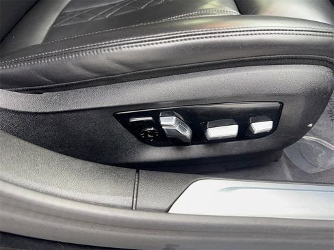 Used 2022 BMW 740i 740i NAV,CAM,PANO,HTD STS,BLIN image 47