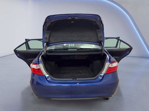 Used 2015 Toyota Camry SE image 12