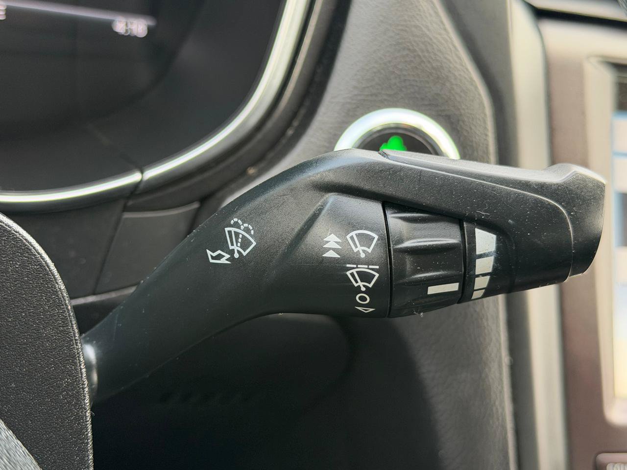 Used 2018 Ford Fusion Titanium AWD/4WD image 20