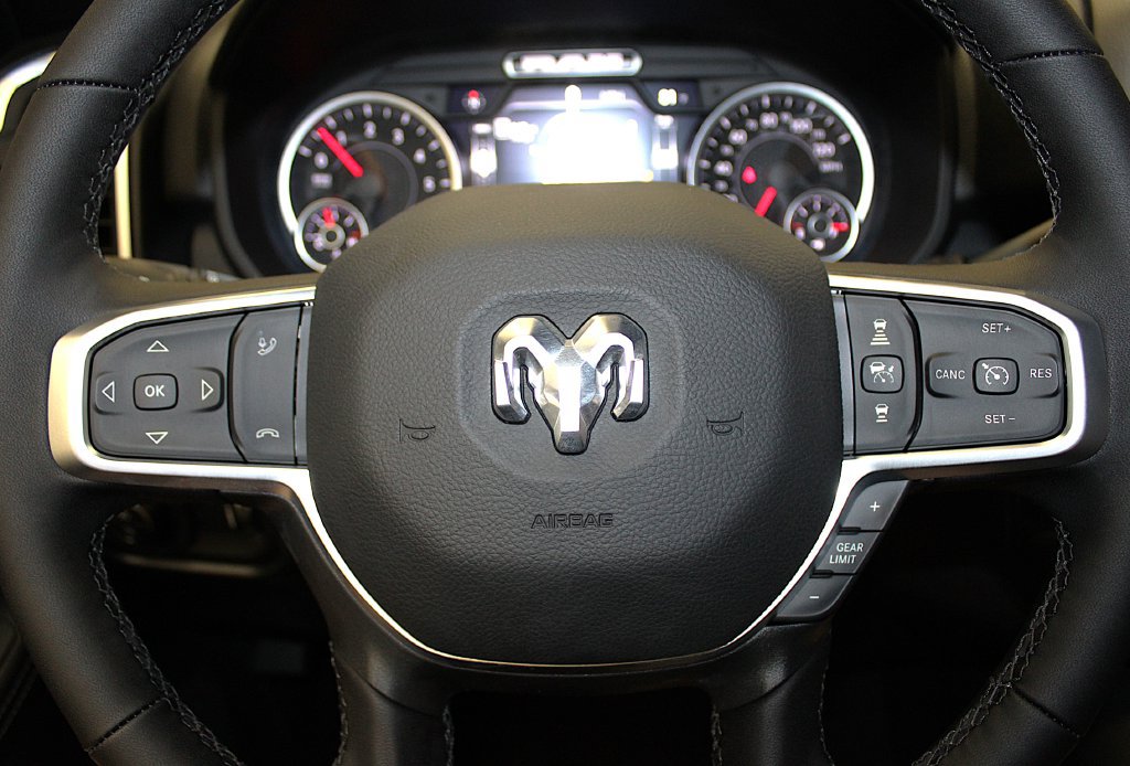New 2026 RAM 2500 Big Horn AWD/4WD image 11