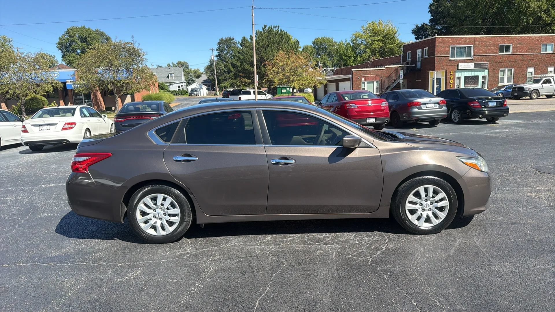 Used 2016 Nissan Altima 2.5 S w/ Power Driver Seat Package FWD image 4