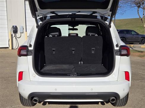 Used 2024 Ford Escape ST-Line w/ Tech Pack #1 image 8