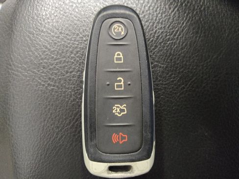 Used 2018 Ford Focus Titanium image 32