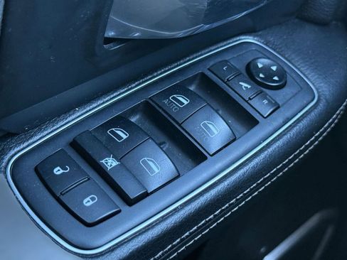 Used 2019 RAM 3500 Laramie image 26