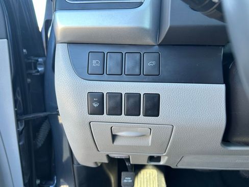 Used 2019 Toyota Highlander XLE image 24