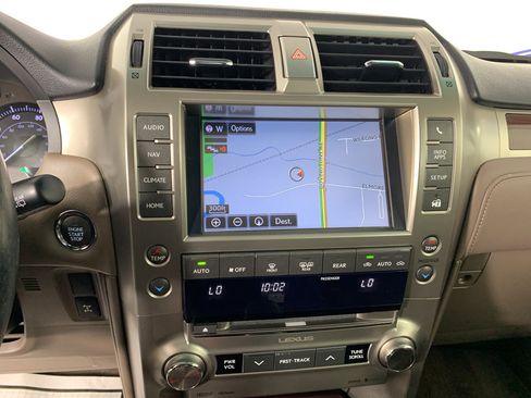 Used 2016 Lexus GX 460 w/ Premium Package AWD/4WD image 25