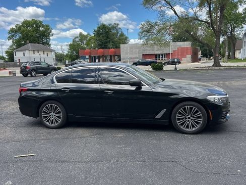 Used 2018 BMW 530e xDrive AWD/4WD image 4