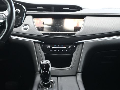 Used 2022 Cadillac XT6 Luxury FWD image 12