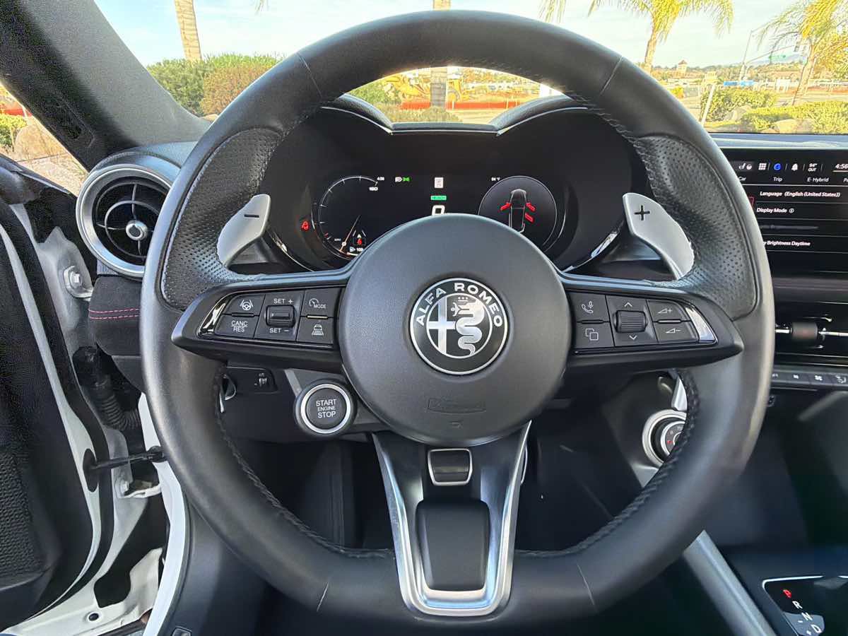 Used 2024 Alfa Romeo Tonale Ti w/ Active Assist Package AWD/4WD image 30