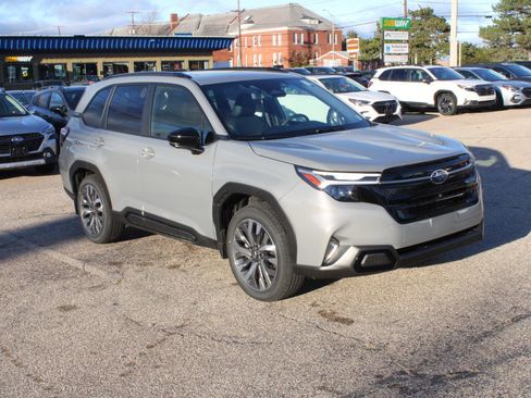 New 2025 Subaru Forester Touring image 3