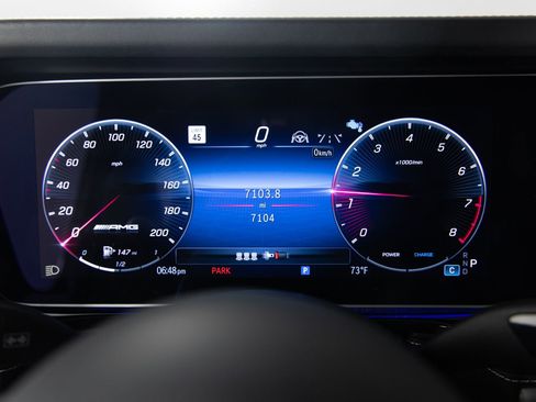 Used 2025 Mercedes-Benz G 63 AMG 4MATIC image 36