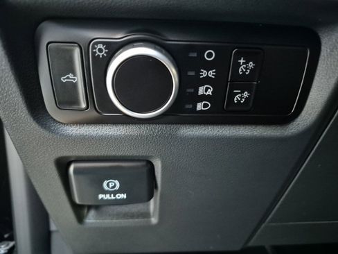 Certified 2025 Ford F150 STX image 19