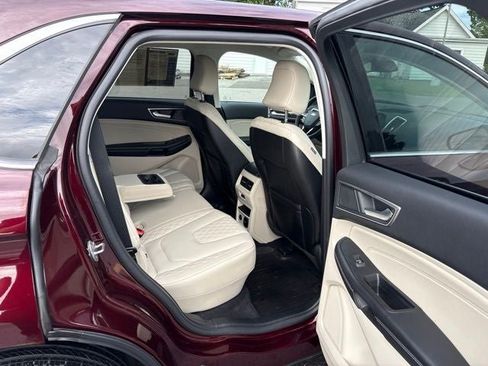Used 2024 Ford Edge Titanium w/ Equipment Group 301A AWD/4WD image 10