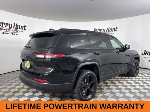 Used 2023 Jeep Grand Cherokee L Limited w/ Luxury Tech Group II image 5