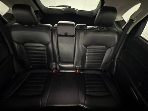Used 2024 Ford Edge SEL AWD/4WD image 17