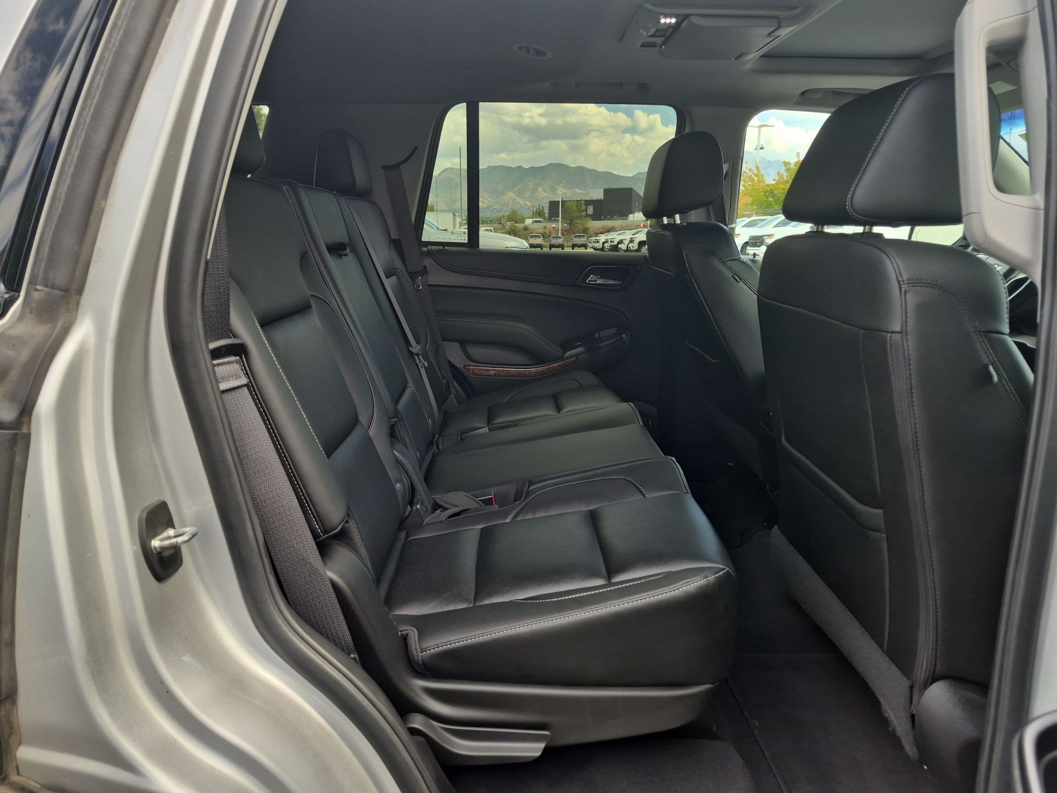 Used 2020 Chevrolet Tahoe Premier AWD/4WD image 27
