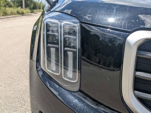 Certified 2025 Kia Telluride S FWD image 10