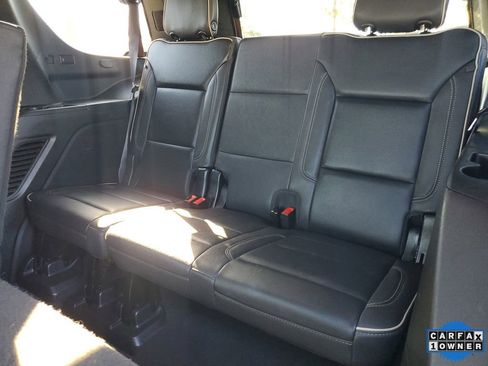 Used 2023 GMC Yukon SLT image 16