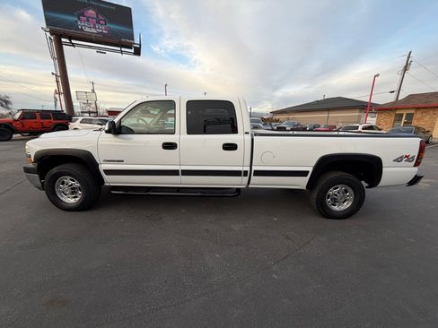 Used 2001 Chevrolet Silverado 2500 LT w/ Off-Road Skid Plate Pkg image 3