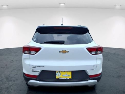 Used 2025 Chevrolet TrailBlazer LT AWD/4WD image 10