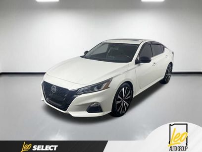 Used 2021 Nissan Altima 2.5 SR w/ SR Premium Package