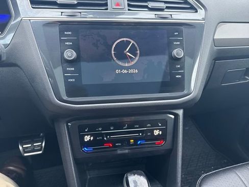 Certified 2023 Volkswagen Tiguan SE R-Line image 24
