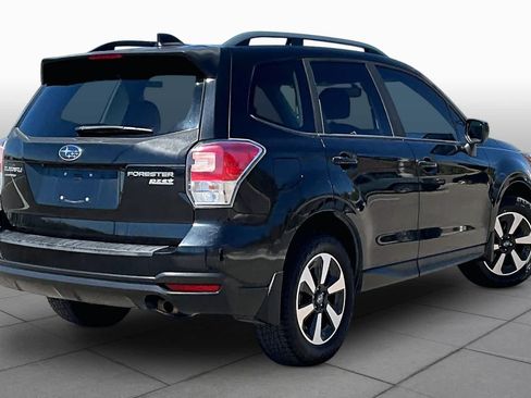 Used 2017 Subaru Forester 2.5i Premium w/ Protection Package #1 AWD/4WD image 13