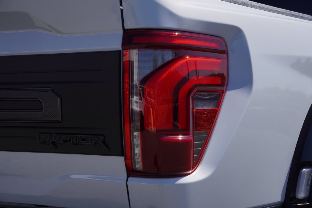 Used 2025 Ford F150 Raptor AWD/4WD image 12