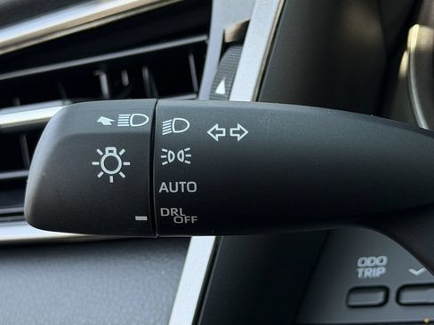Used 2024 Toyota Camry XSE FWD image 22